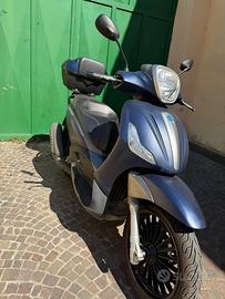 BEVERLY 300S
