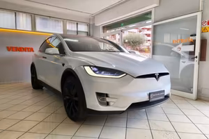 TESLA Model X 100kWh Dual Motor Performance GARANT