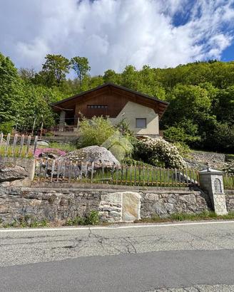 VILLA SINGOLA A CHIALAMBERTO