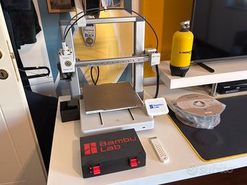 Bambulab A1 36 ore + Bobine + Ricambi e accessori