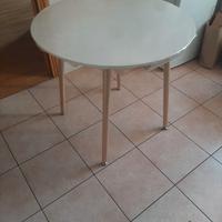 tavolo da salotto/cucina