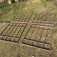 Vecchie inferriate o grate in ferro battuto 81x89