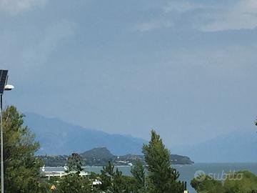 Appartamento vista lago con piscina