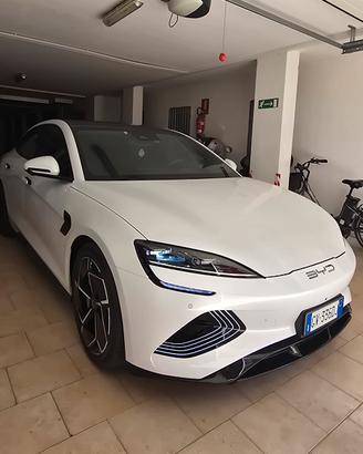 BYD SEAL 100% ELETTRICA 320CV