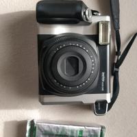 Instax Wide 300 + pacchetto pellicole sigillato