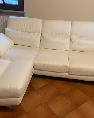 Divano con pouf