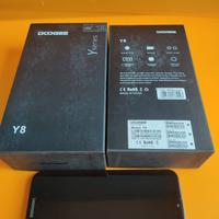 Doogee  Y8 nero 32 GB cavo caricabatterie nuovi