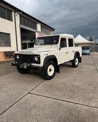 Land Rover Defender 110