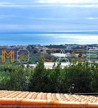 Rustico / Casale di 166 m² con 5 locali a Ceriale