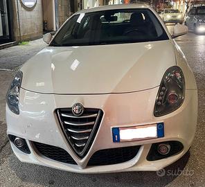 ALFA ROMEO GIULIETTA 1.6 JTDM DISTINCTIVE