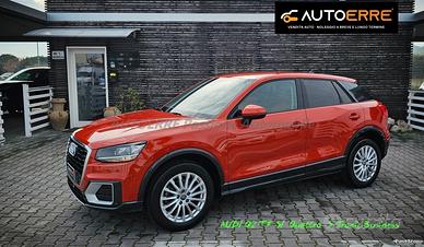Audi Q2 40 TFSI quattro S tronic Business