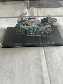 Yamaha tz205l christian sarron 1984 con teca