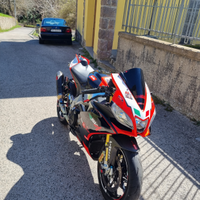 Aprilia RSV4 Factory limited edition leggi bene