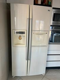 Frigorifero Samsung Side by Side - SR-S24FTE