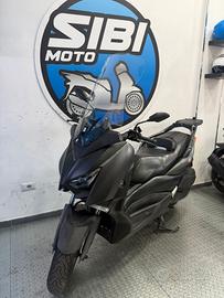 Yamaha X-Max 300