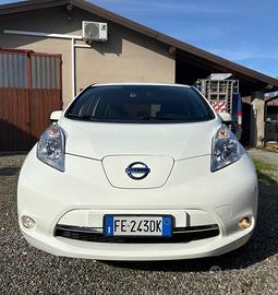 NISSAN LEAF 30 auonomia km.140