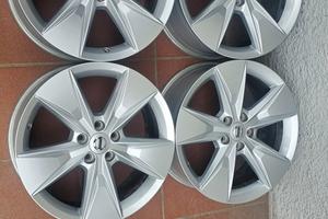 4 cerchi 18 originali Volvo XC 40 XC60 C30 C40 C70