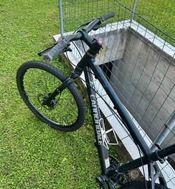 Mountain bike cannondale