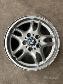 Cerchi in lega epoca ORIGINALI BMW 16 - usati