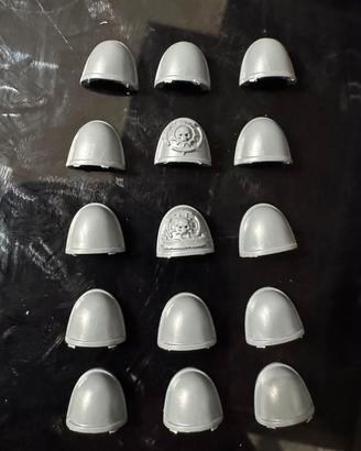 Space Marines Warhammer 40k Spallacci Mix Bits 1