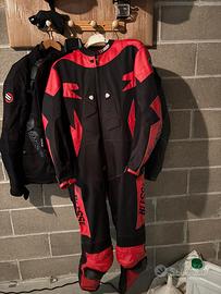 Tuta moto intera Biesse nero/rosso con protezioni