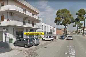 Locale commerciale ristrutturato