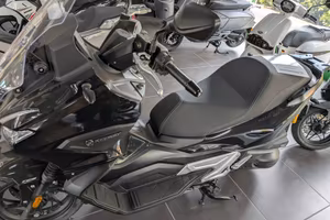 SCOOTER 350 KM0