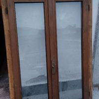 Finestra in legno