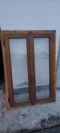 Finestra in legno