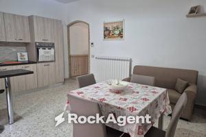 Palazzo / Stabile di 117 m² con 2 locali a Pomaric