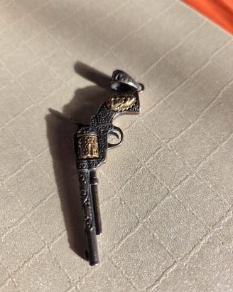 Ciondolo revolver argento 925