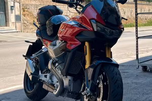 Moto Guzzi V100 Mandello