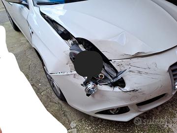Ricami incidentati gulietta  leggere