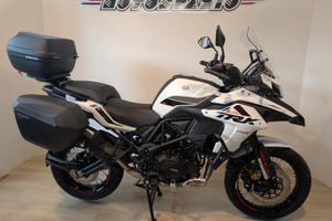 Benelli TRK 502X kit borse incluso