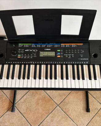 Pianola Yamaha YPT-255