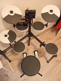 Roland TD-02K V-Drums + Sgabello - cuffie - cavo.