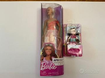 Barbie Chelsea con busto per scoliosi, in nuova