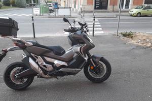 adv 750