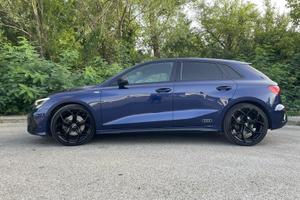 Audi A3 35Tdi S-line; rara cerchi 19 Rs3 omologati