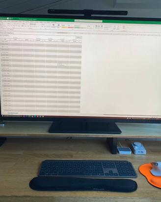 Monitor HP Z43 42,5'' 4K UHD (2 disponibili)