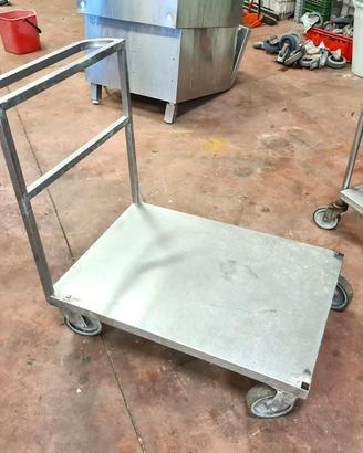 carrello a piattaforma per attrezzatura usato
