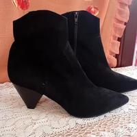 Scarpe nere alissia con tacchi a punta