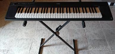 Tastiera yamaha piaggero np11