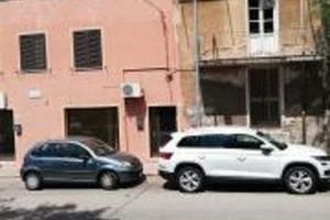 Fabbricato con piano commerciale