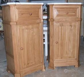 Splendidi comodini in legno massello 