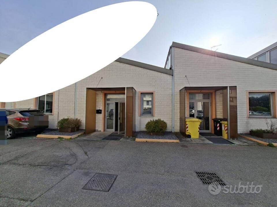 Immobile in asta di 325 m² con più di 5 locali a P