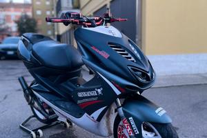 Yamaha aerox 50 (70)