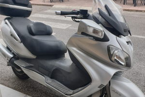 Suzuki burgman executive 650 abs