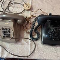 2 vecchi telefoni vintage
