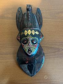 Maschera in legno